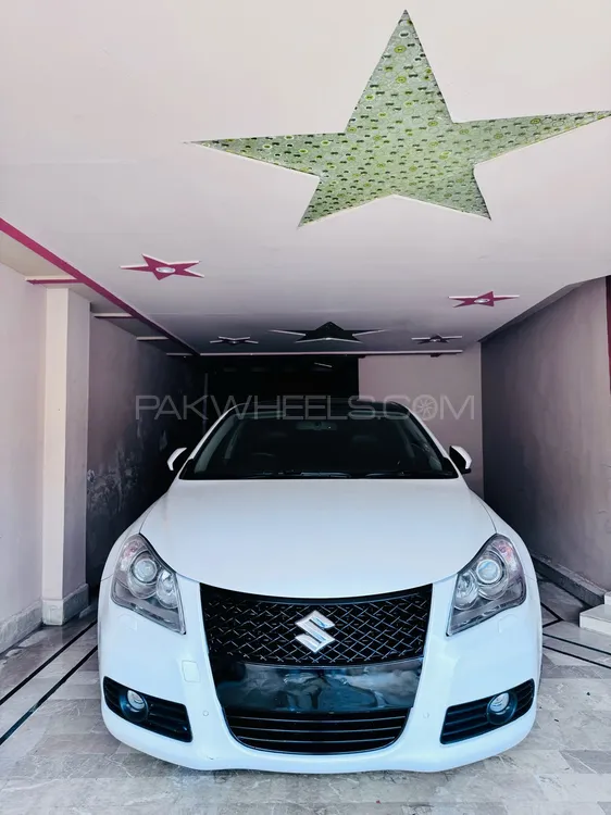 Suzuki Kizashi 2016 for Sale in Karachi Image-1