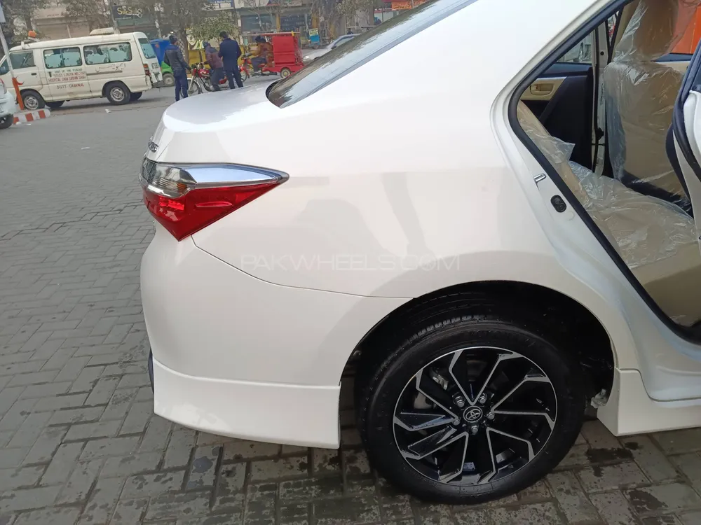 Toyota Corolla 2023 for Sale in Lahore Image-1