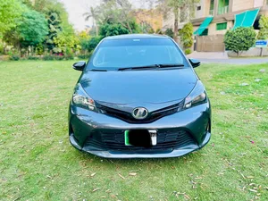 Toyota Vitz F 1.0 2015 for Sale