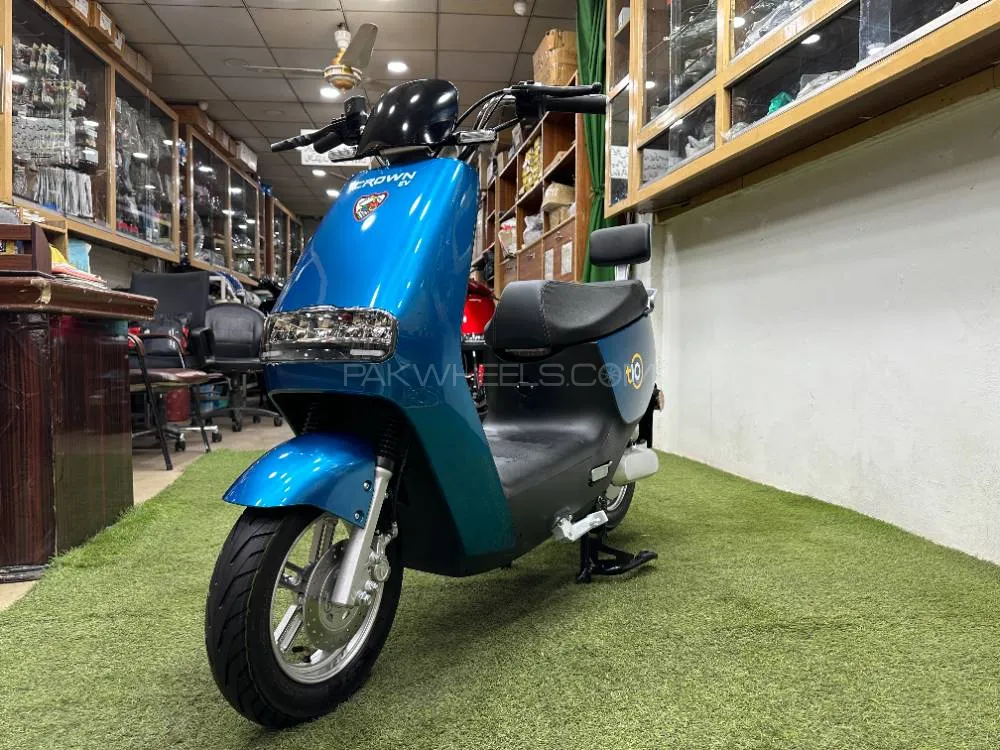 Crown EV T10 2024 for Sale Image-1