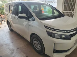 Toyota Voxy 2014 for Sale