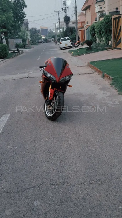 Yamaha YZF-R1 2006 for Sale Image-1
