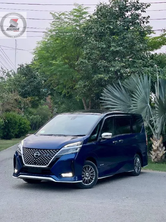 Nissan Serena 2020 for Sale in Lahore Image-1