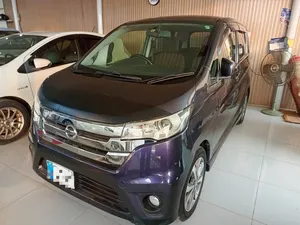 Nissan Dayz Highway star G 2014 for Sale