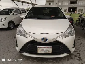 Toyota Vitz Hybrid U 1.5 2017 for Sale