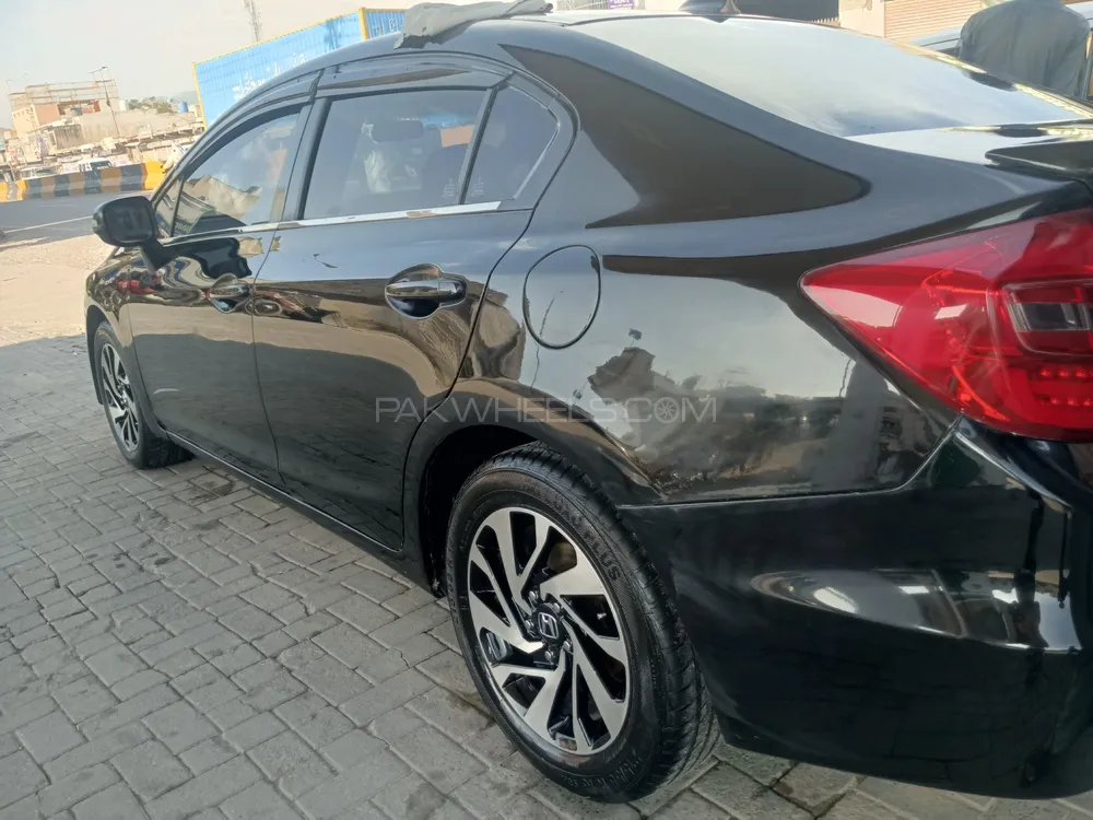 Honda Civic 2014 for Sale in Taxila Image-1