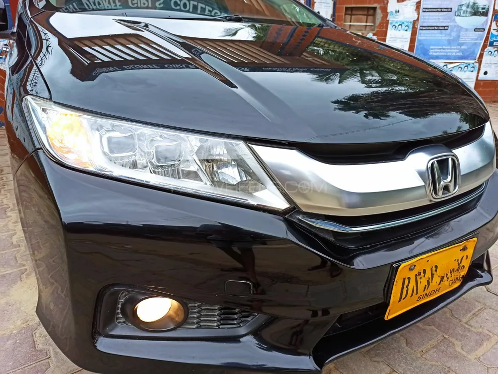 Honda Grace Hybrid 2015 for sale in Karachi