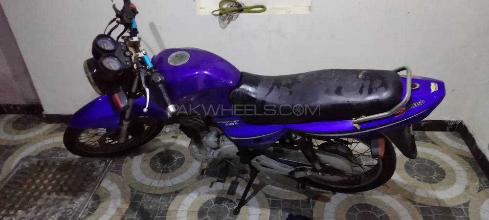 راوی Piaggio Storm 125 2011 for Sale Image-1
