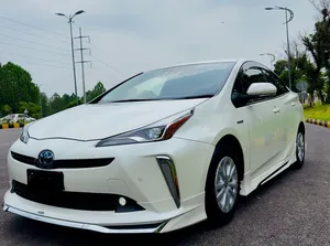 Toyota Prius S Touring Selection 2020 for Sale