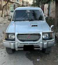 Mitsubishi Pajero Exceed Automatic 2.8D 1993 for Sale