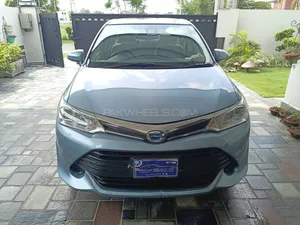 Toyota Corolla Axio Hybrid 1.5 2016 for Sale