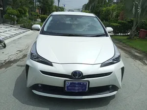 Toyota Prius S Touring Selection 2020 for Sale