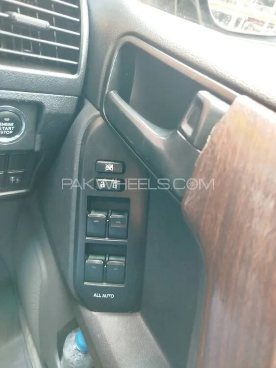 Toyota Prado 2012 for Sale in Faisalabad Toyota Prado 2012 for Sale in Faisalabad Image-12