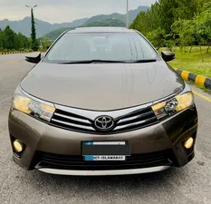 Toyota Corolla Altis Grande CVT-i 1.8 2015 for Sale