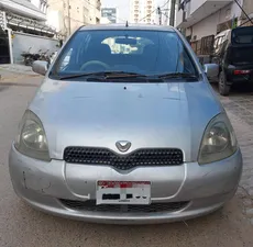 Toyota Vitz F 1.0 2000 for Sale