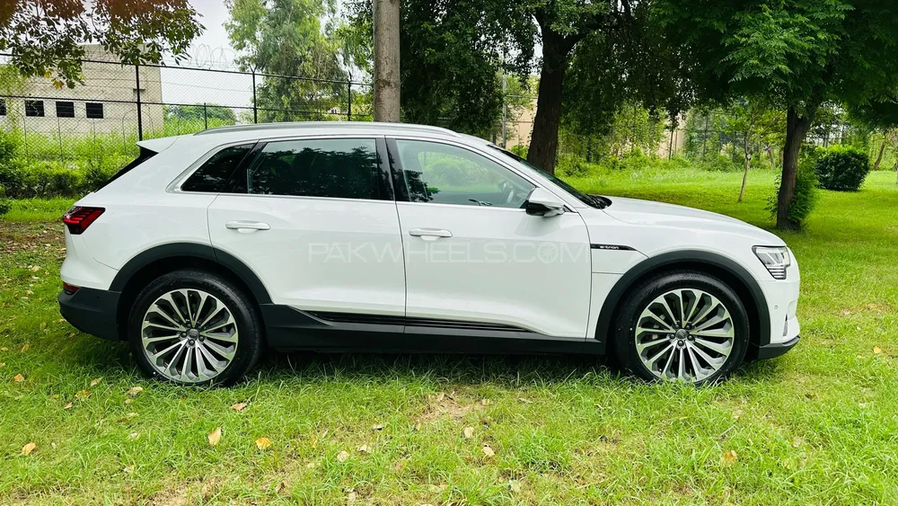 Audi e-tron 2020 for Sale in Lahore Audi e-tron 2020 for Sale in Lahore Image-3