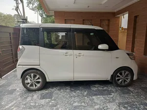 Nissan Roox 2015 for Sale