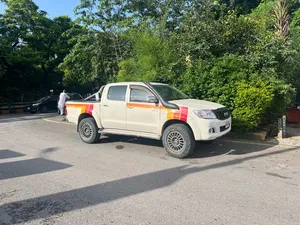 Toyota Hilux SR5 2009 for Sale