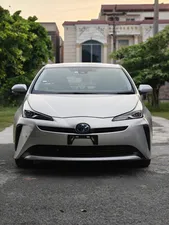 Toyota Prius S Touring Selection 2021 for Sale