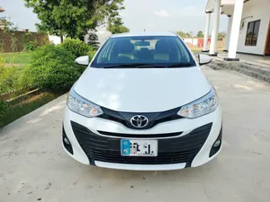 Toyota Yaris GLI MT 1.3 2024 for Sale