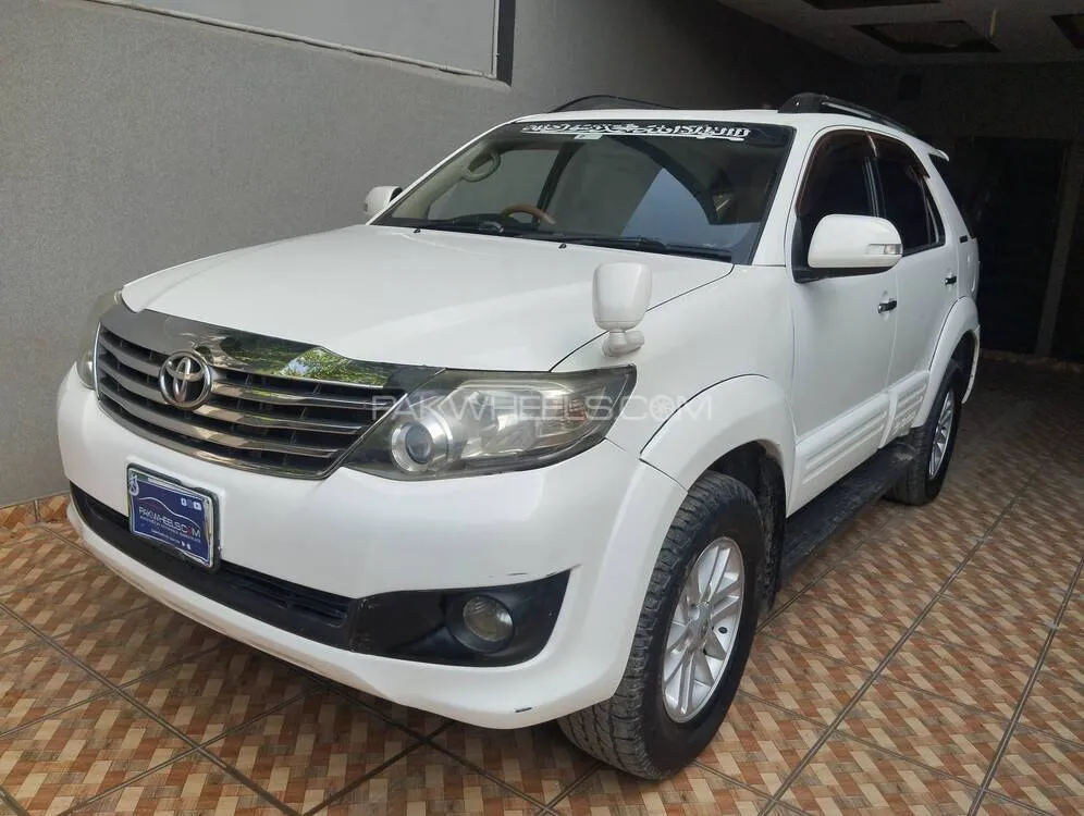 Toyota Fortuner 2015 for Sale in Lahore Toyota Fortuner 2015 for Sale in Lahore Image-3