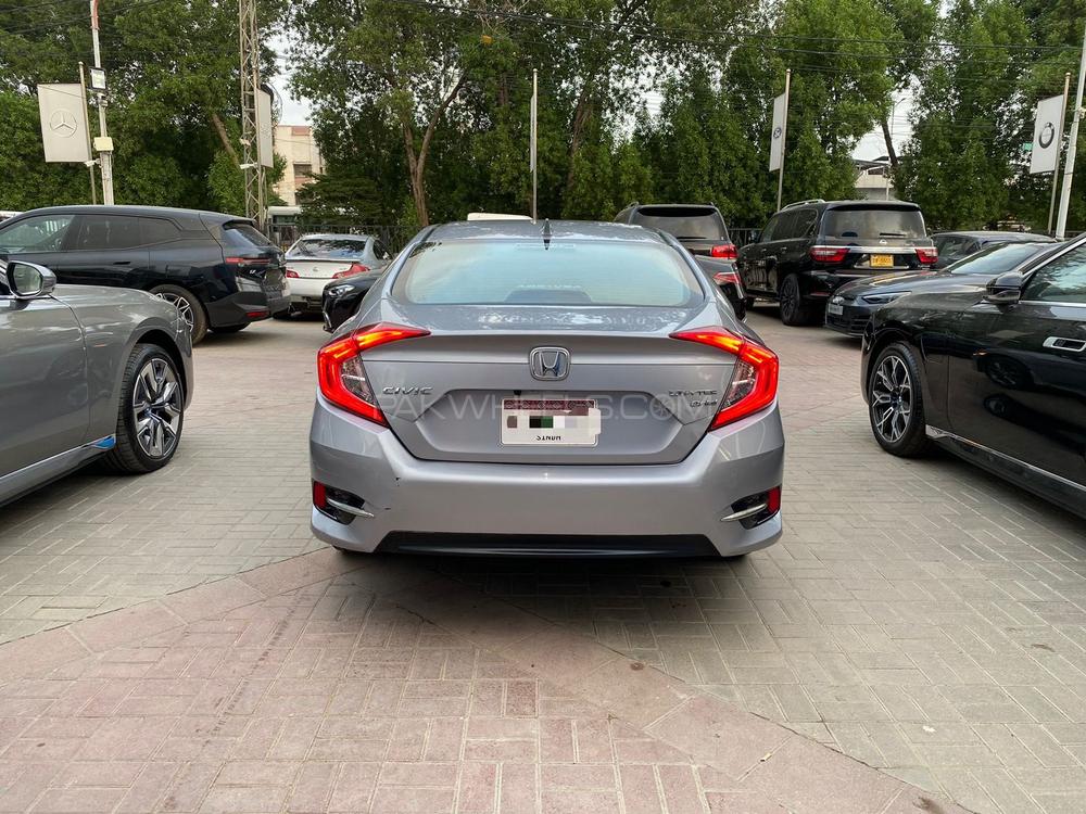 Honda Civic Oriel 
Model: 2021
Mileage: 26,000 km
Reg: 2021 karachi

Calling and Visiting Hours 

Monday to Saturday 

11:00 AM to 7:00 PM