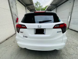 Honda Vezel Hybrid Z 2015 for Sale