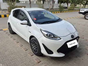 Toyota Aqua S 2017 for Sale