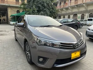 Toyota Corolla Altis Grande CVT-i 1.8 2015 for Sale