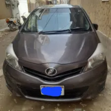 Toyota Vitz F 1.0 2012 for Sale