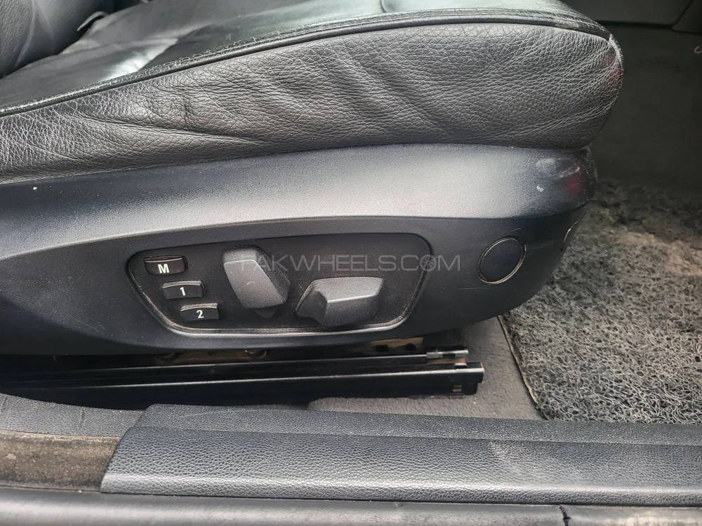 BMW 3 Series 2006 for Sale in Lahore BMW 3 Series 2006 for Sale in Lahore Image-9