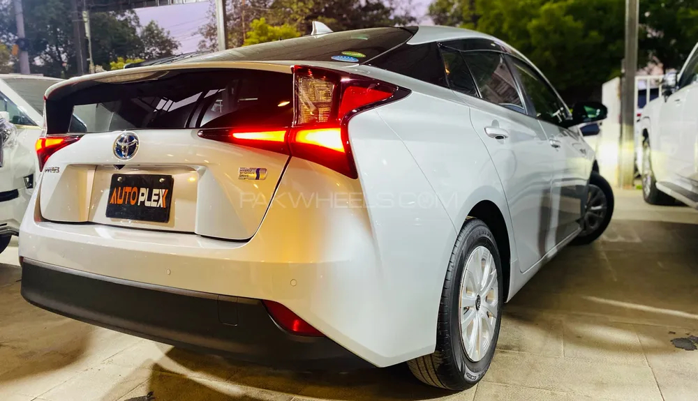 Toyota Prius 2021 for sale in Karachi