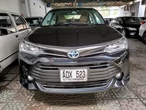 Toyota Corolla Axio Hybrid 1.5 2015 for Sale