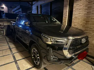 Toyota Hilux Revo V Automatic 2.8 2022 for Sale