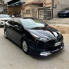 Toyota Prius S 2021 for Sale