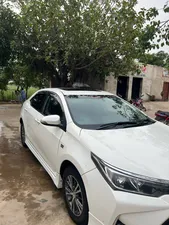 Toyota Corolla Altis Grande CVT-i 1.8 2015 for Sale