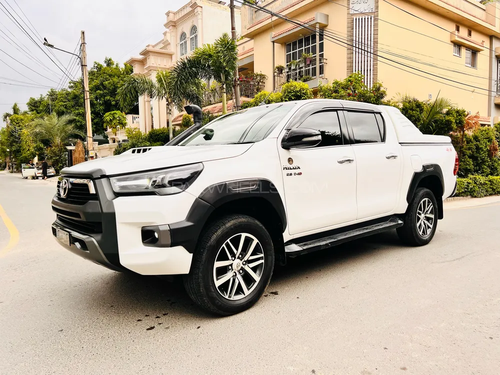 Toyota Hilux 2017 for Sale in Lahore Image-1