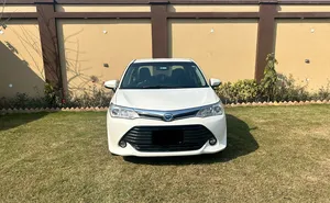 Toyota Corolla Axio Hybrid 1.5 2016 for Sale