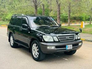 Toyota Land Cruiser Cygnus 2002 for Sale