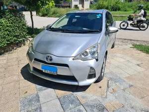 Toyota Aqua S 2012 for Sale