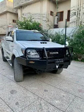 Toyota Hilux Invincible 2011 for Sale