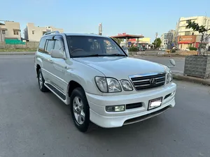 Toyota Land Cruiser Cygnus 2003 for Sale