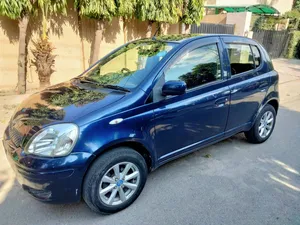 Toyota Vitz F 1.3 2002 for Sale