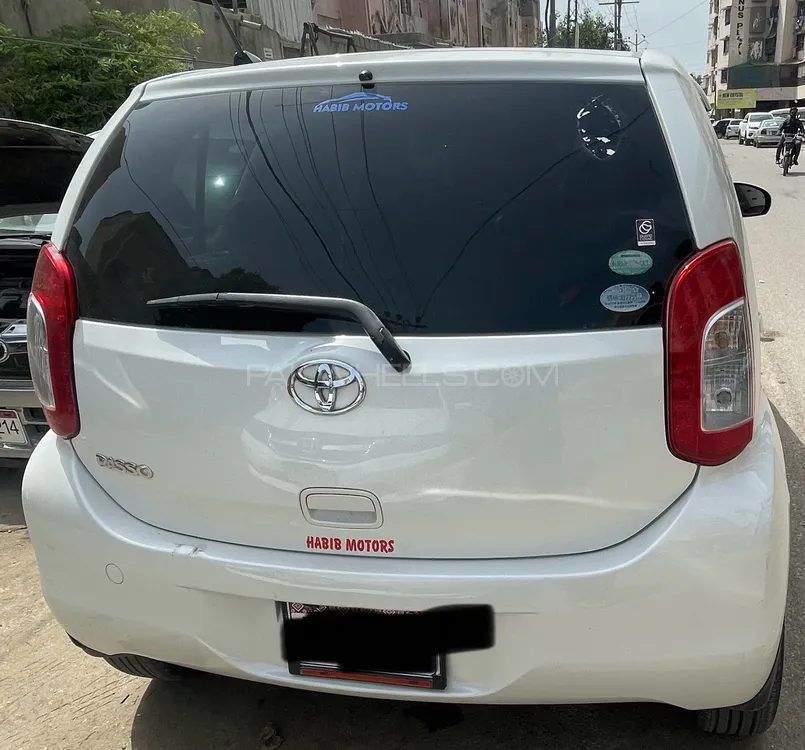 Toyota Passo 2015 for sale in Peshawar