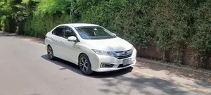 Honda Grace Hybrid 2015 for Sale