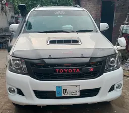 Toyota Hilux D-4D Automatic 2012 for Sale