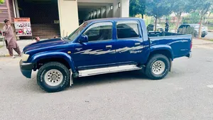 Toyota Hilux Double Cab 2002 for Sale