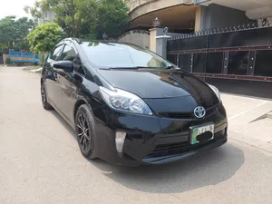 Toyota Prius S LED Edition 1.8 2012 for Sale