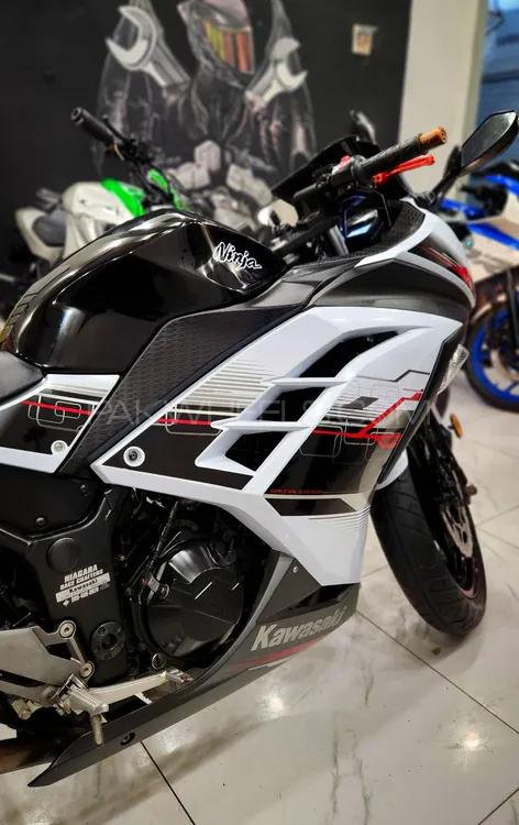 Kawasaki Ninja ZX300 2014 for Sale Kawasaki Ninja ZX300 2014 for Sale Image-3