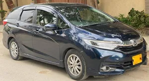 Honda Fit Shuttle Hybrid 2016 for Sale